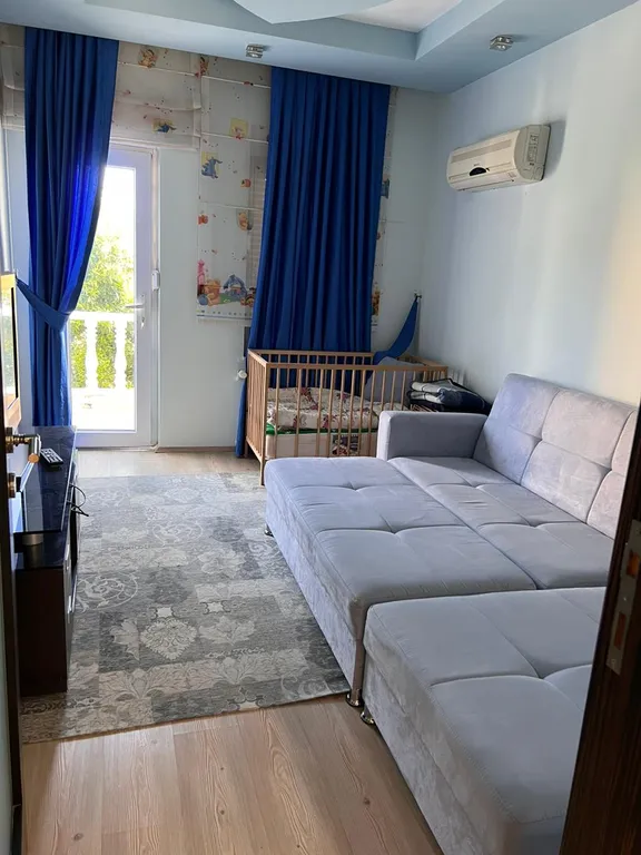 Шикарная вилла с садом и с бассейном в Кемере