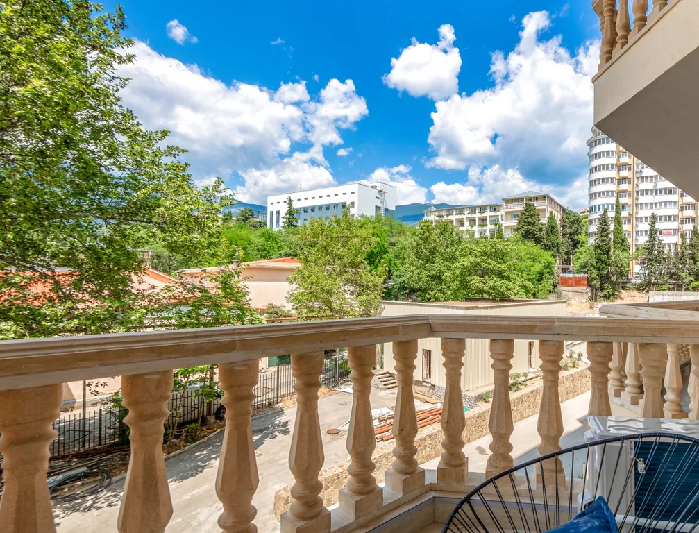 Стильная студия в центре Ялты