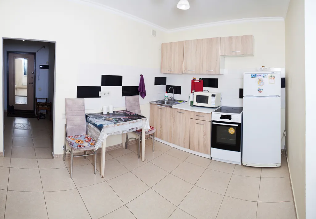 Комфортная квартира с новой кроватью и новым матрасом.