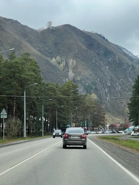 Дом благоустроенный с видом на гору