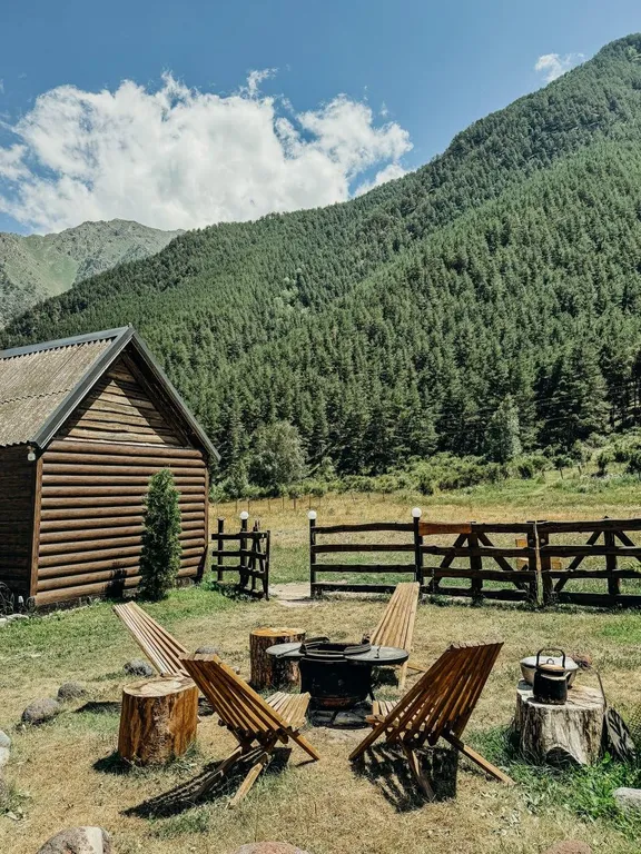 Домик под лесом