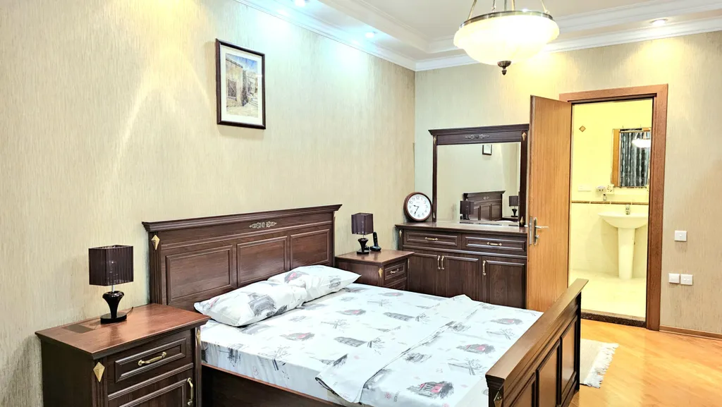 4-комнатная Квартира