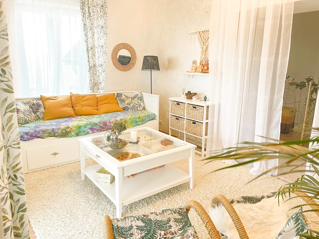 Атмосферный дом с баней, возле леса