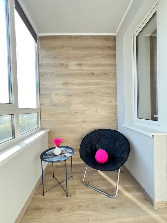 Квартира Эксклюзив Кибер с Неоновым Стилем