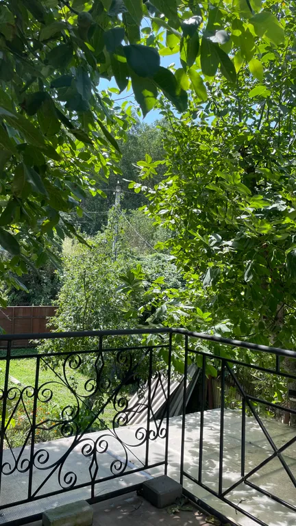 Коттедж Уютный дом по краю лесного массива с видом на горы — Кисловодск