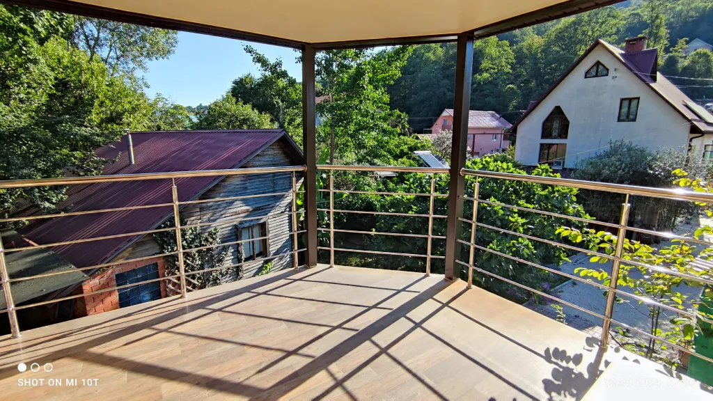 Коттедж Домик у реки — Сочи