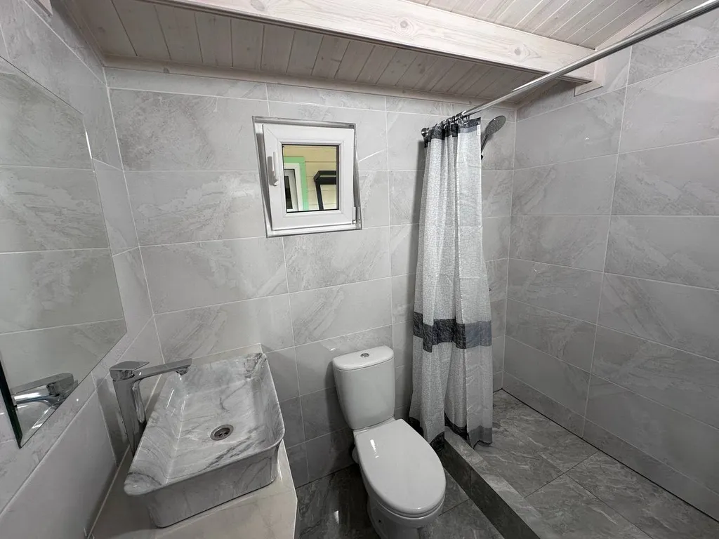 Новый дом с террасой для семьи