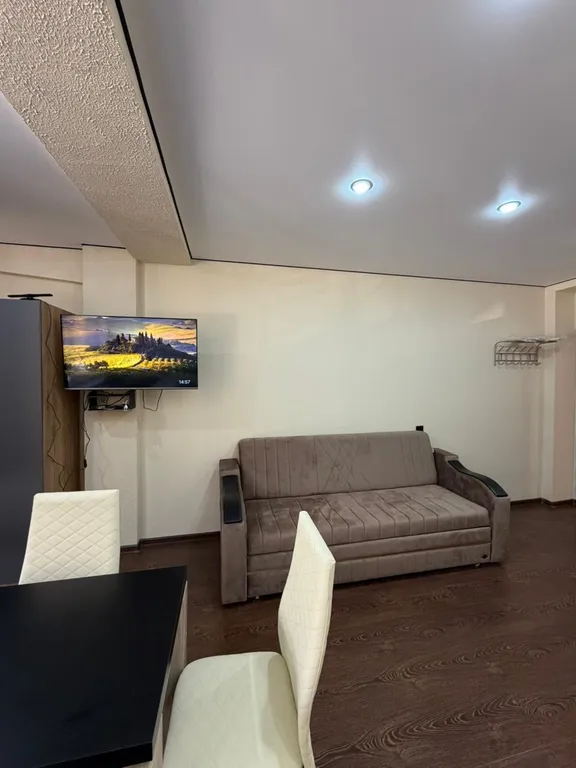 Квартира-студия с видом на горы