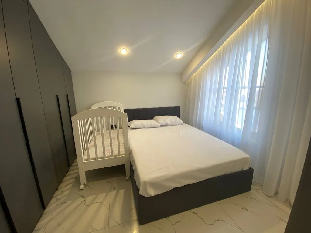 Коттедж Современный большой дом дуплекс с баней — Новоселье