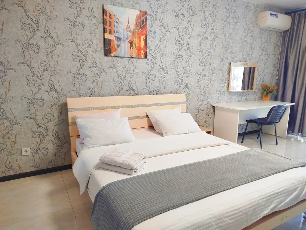 Большая двушка, около Броско молл