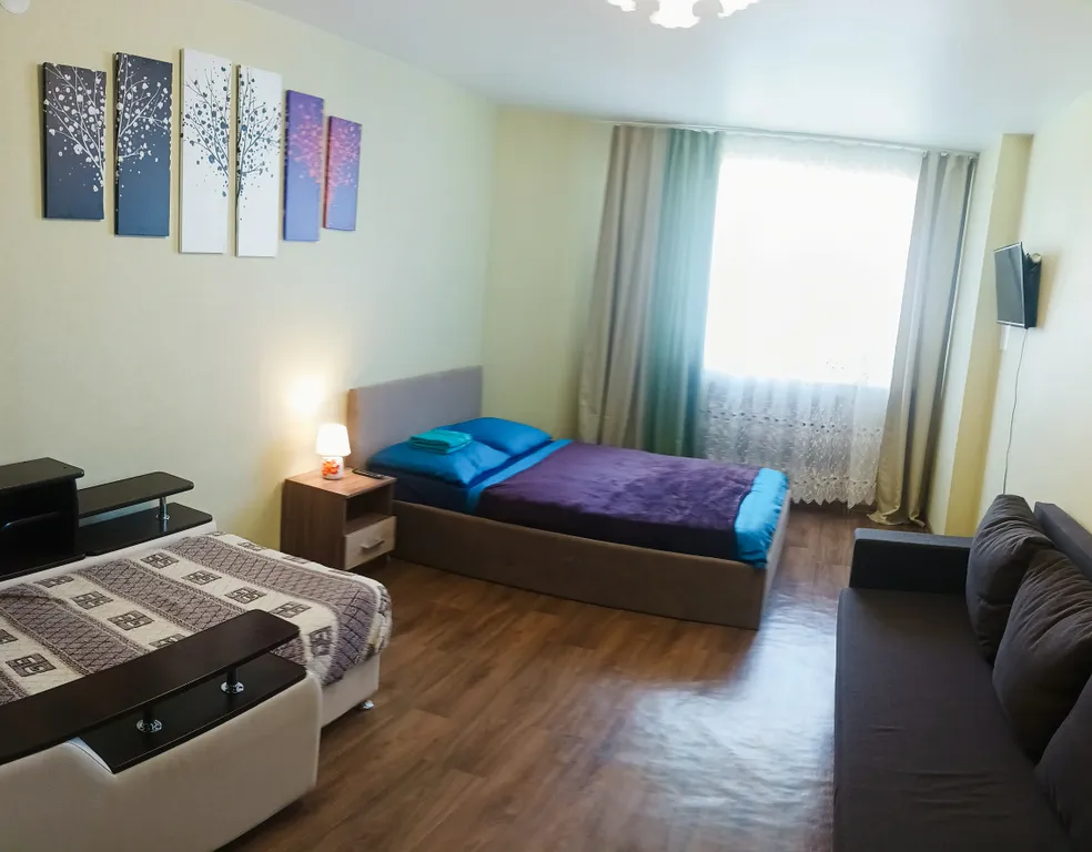 Уютная квартира в районе жд вокзала с wi-fi и тв — аренда посуточно в Сургут