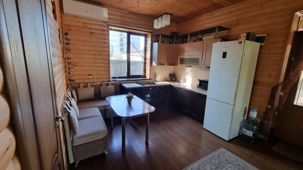 Уютный дом у моря