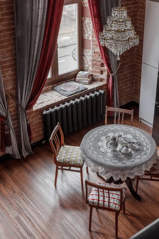 Высокий лофт в центре напротив Мариотт