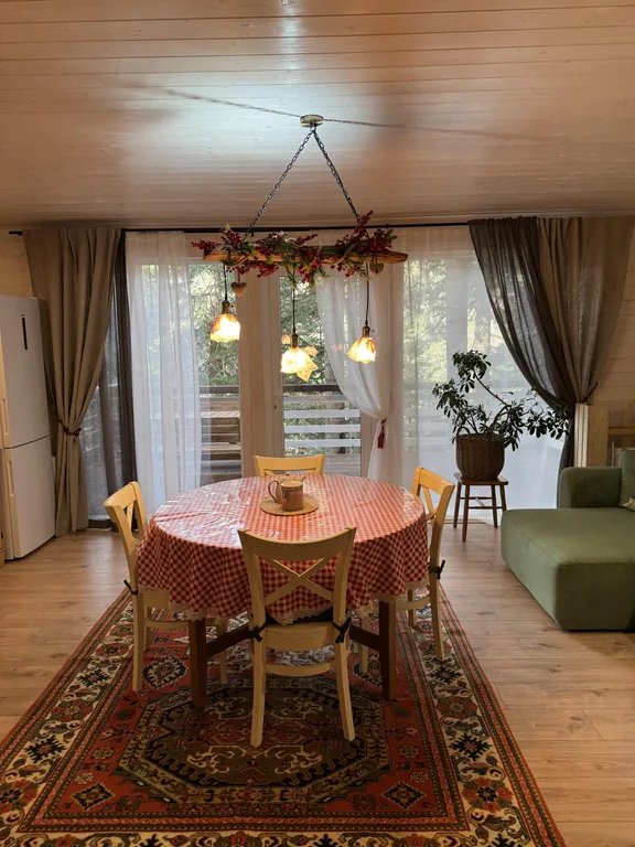 Коттедж Левый домик — Архыз