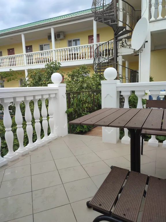 Квартира Квартира Уютная студия с мини-кухней и большим балконом — Любимовка