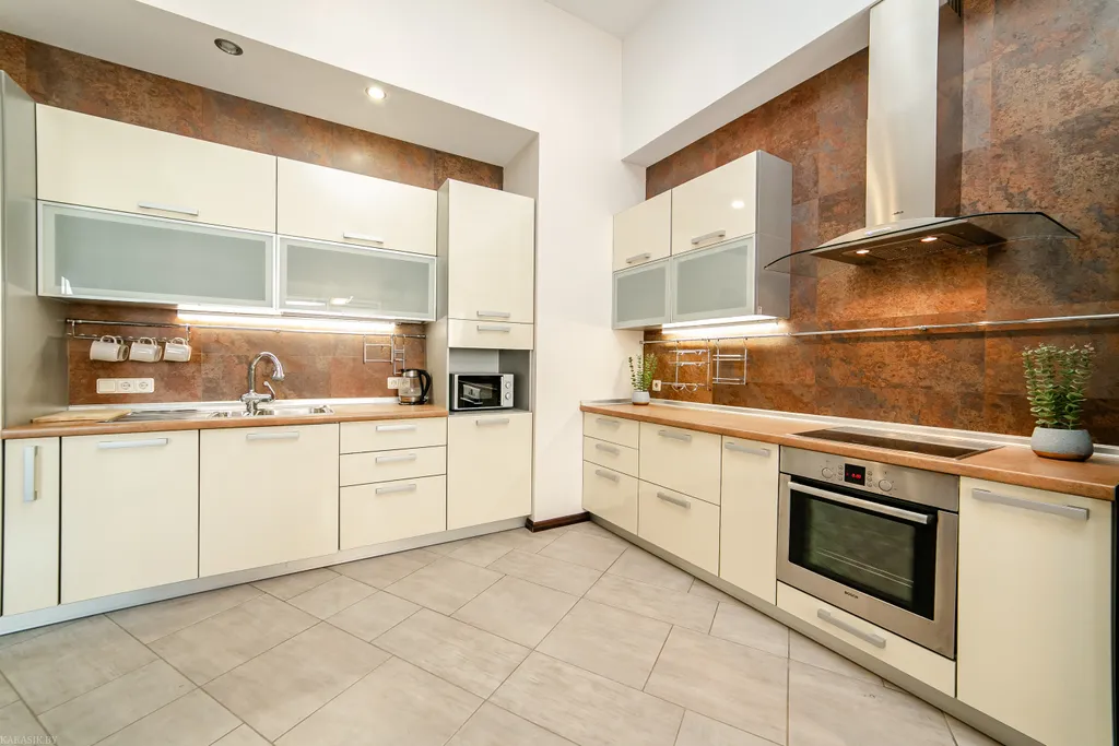 Элитные апартаменты на Димитрова