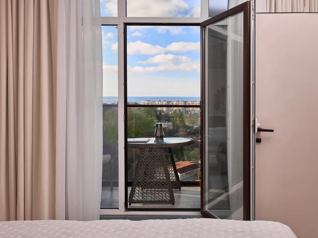 Шикарная квартира с видом на море