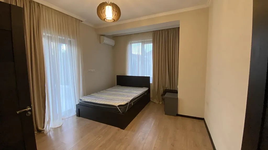 5-комнатный Дом