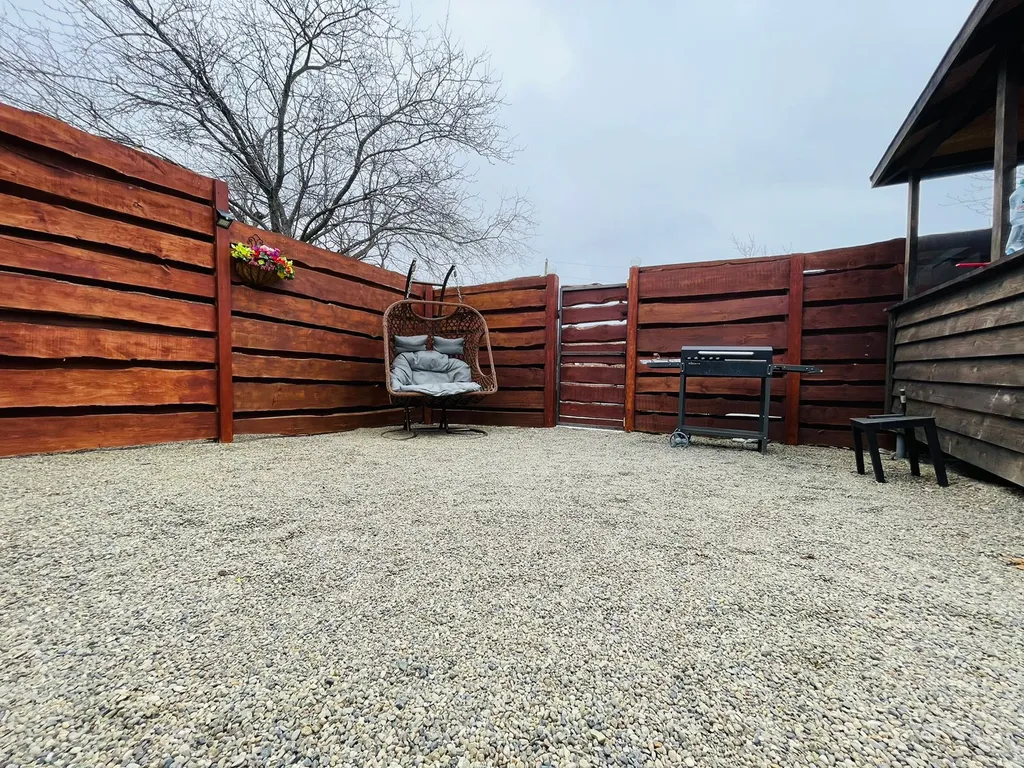 Домик у моря с чаном бухта