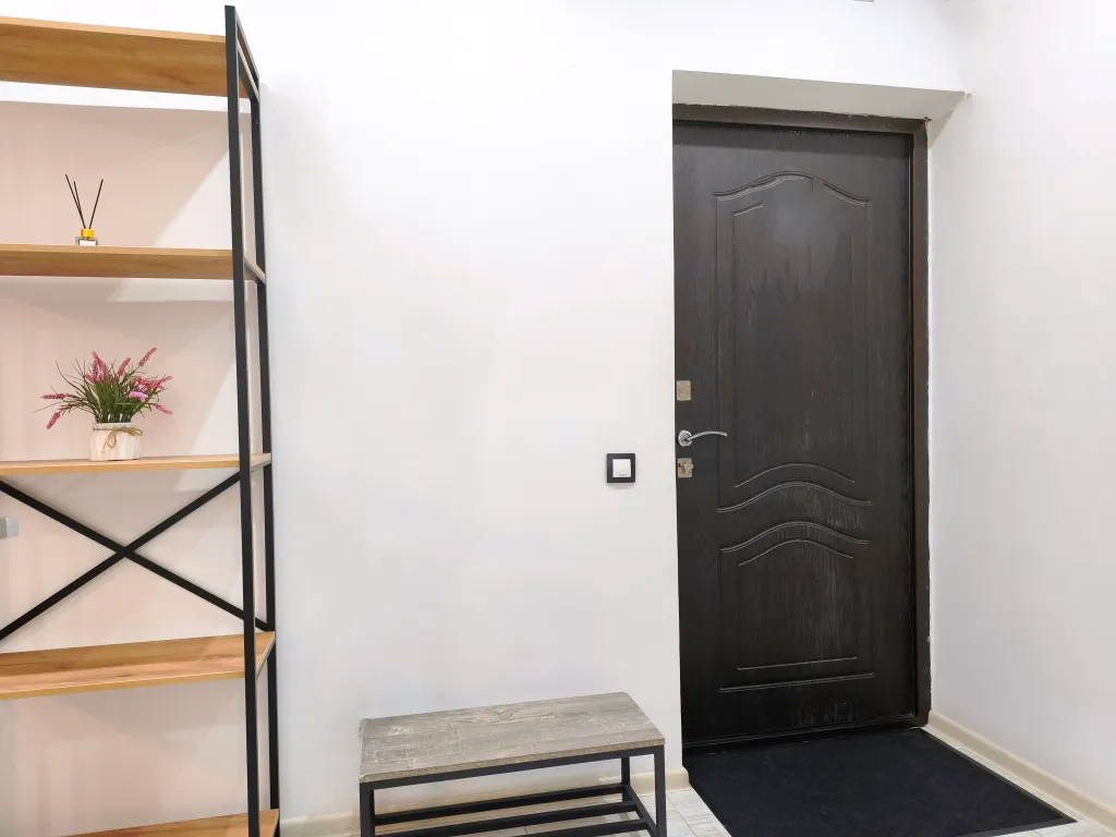 Студия с обзорным видом на город