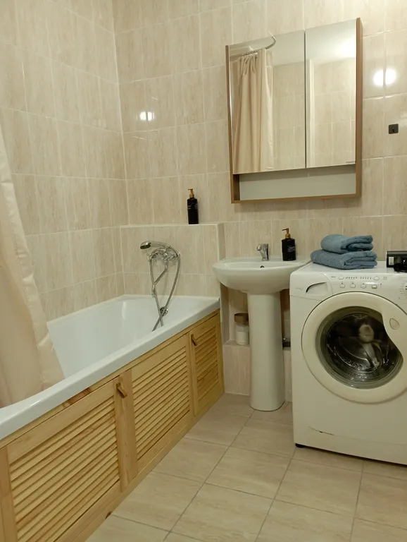 Квартира Квартира Уютная студия на набережной реки Енисей — Красноярск