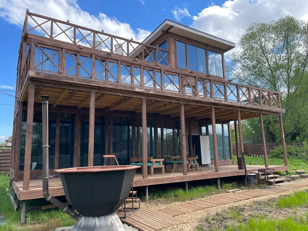 Коттедж Бельгийский дом с террасами, русской баней и чаном — Синьково