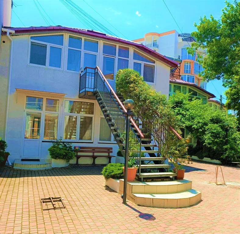 Проживание для семьи с видом на море