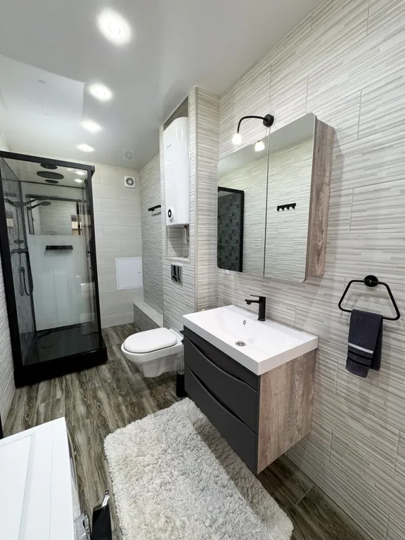 Стильная квартира в центре Мурманска на ул. Октябрьской, 3