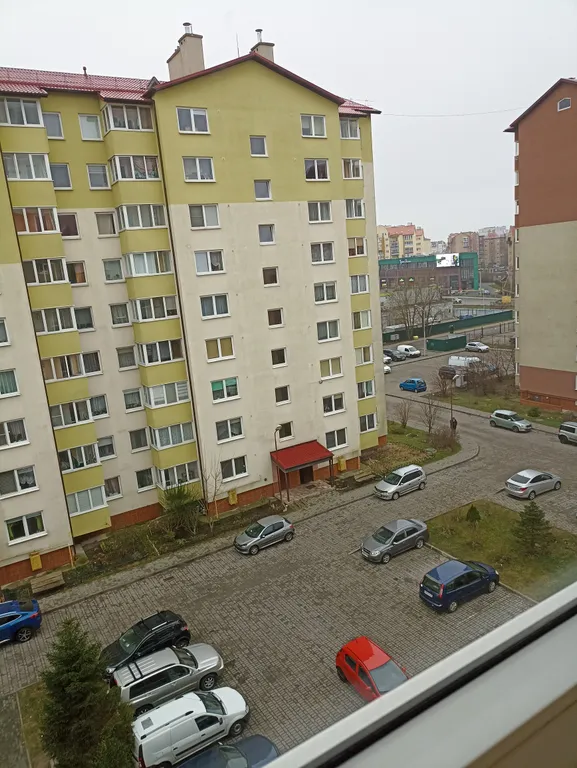 Молодежная, уютная евродвушка,вторая линия от моря.