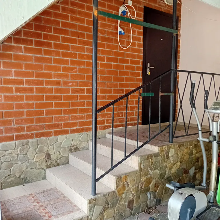 2 комнатный номер со своей кухней, кондиционером, телевизором, душем