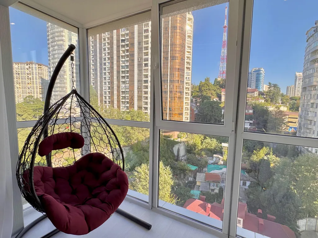 Евротрёшка с видом на море и город