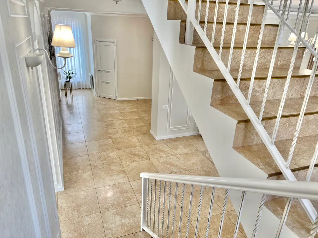 Прекрасный просторный дом для отдыха в лучшем районе