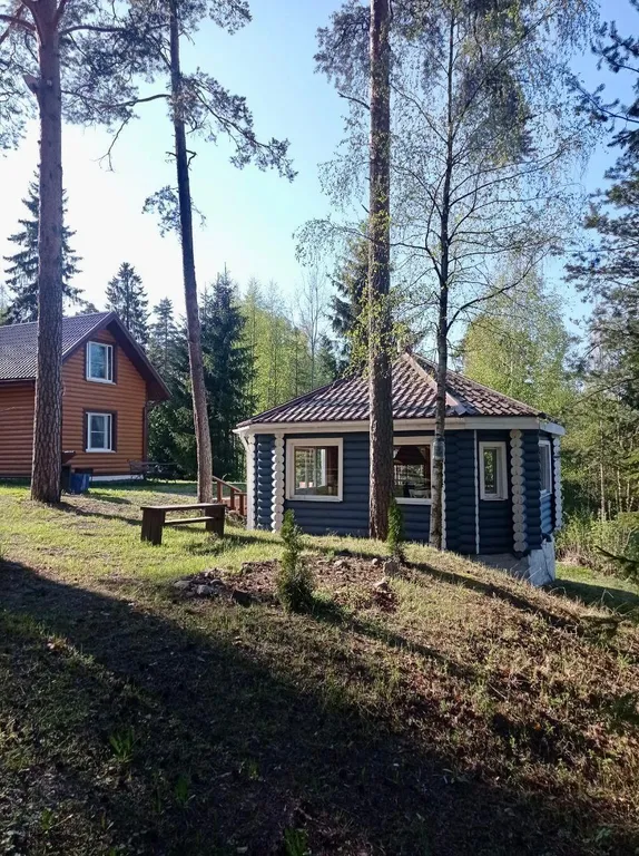 Двухэтажный коттедж №3 у озера