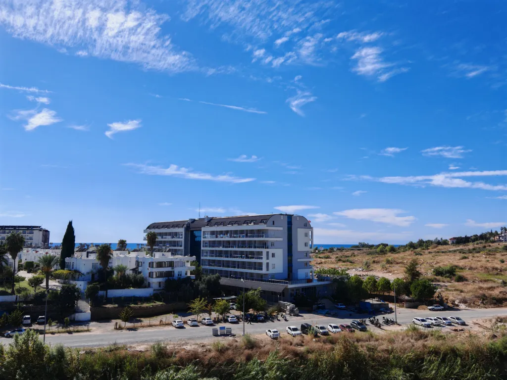 Квартира 2+1 в Azura World c видом на бассейн и аквапарком