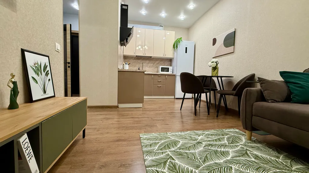 Дизайнерская Евро2 для 6 гостей у Суворовского училища