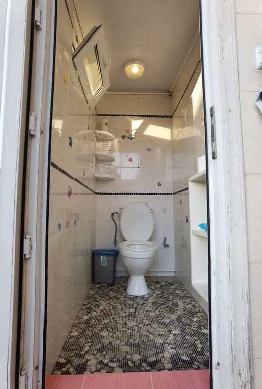 Уютная комната недалёко от моря, удобства в номере