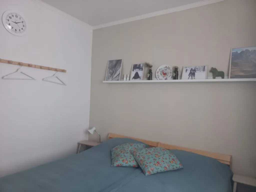 Солнечная квартирка с видом на горы