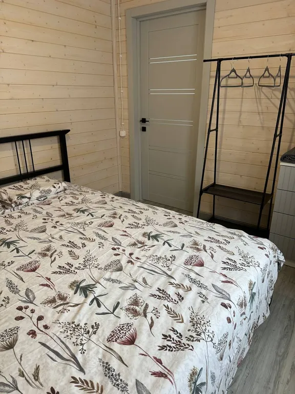 Уютный домик с видом на лес