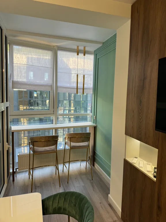 Дизайнерская квартира с бассейном на 13 этаже