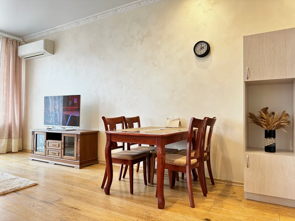 Квартира с кондиционером в пригороде у моря