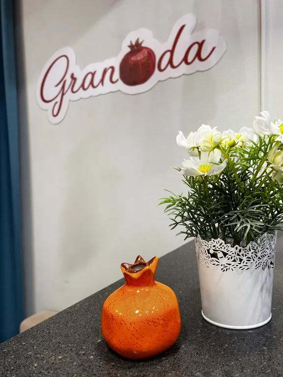 Уютная двухкомнатная квартира в центре с видом на Театральную Площадь