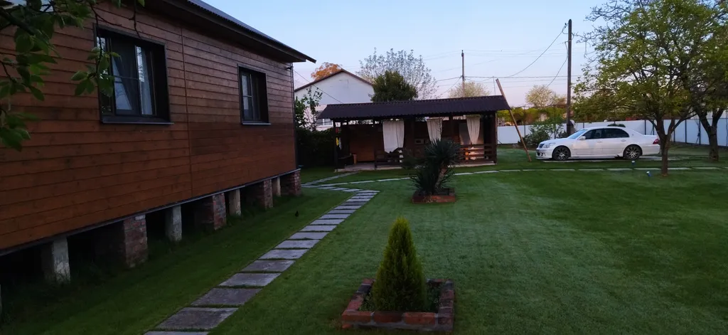 Домик-бунгало