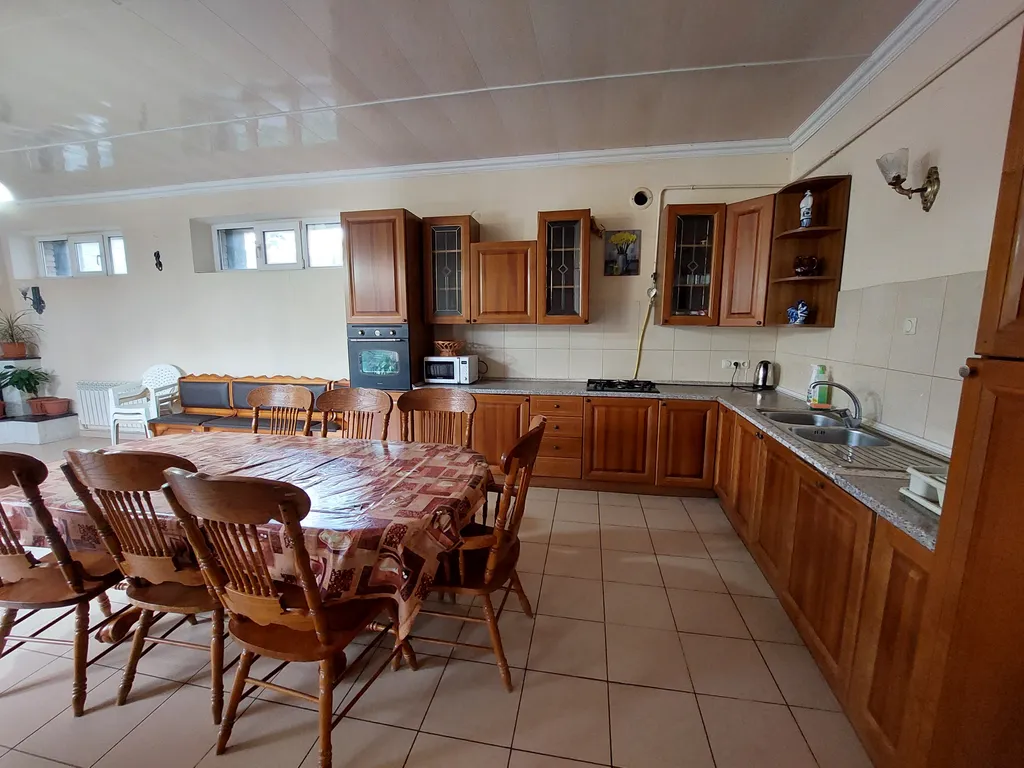 Коттедж Большой дом в центре города — Геленджик