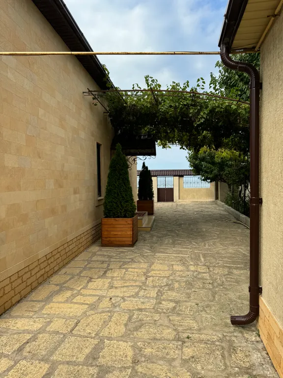 Дача на берегу моря со всеми удобствами