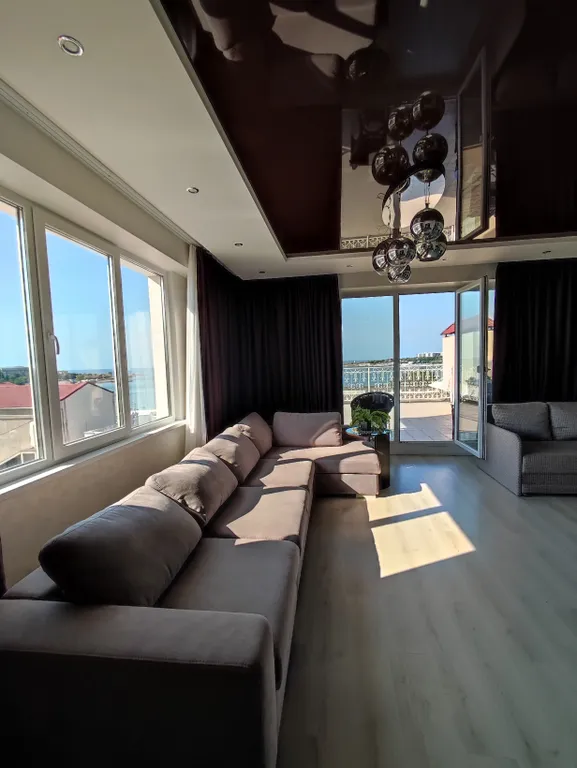 Квартира Апартамент с качественным ремонтом и видом на море — аренда посуточно в Севастополь