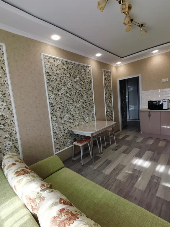 Квартира Квартира Просторная евродвушка в районе аэропорта — Хабаровск