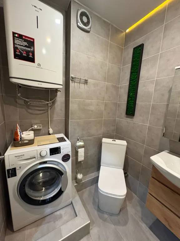 Видовая студия с изолированной комнатой на Береговой