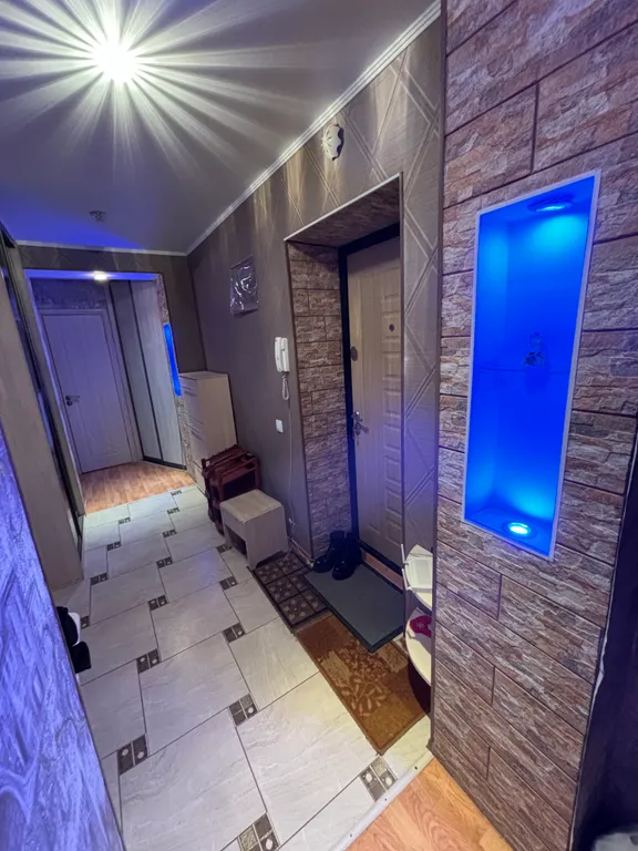 Трехкомнатная просторная квартира с хорошим ремонтом и планировкой