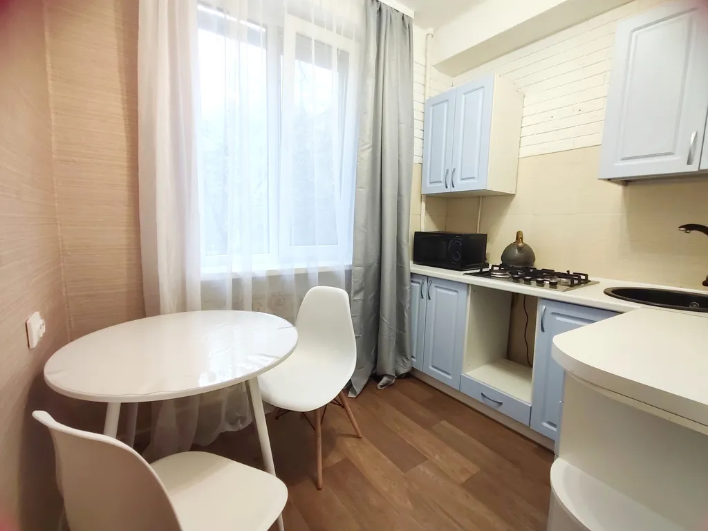 Квартира Просторная двухкомнатная квартира — Севастополь