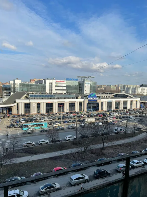 Квартира у станции метро Дыбенко